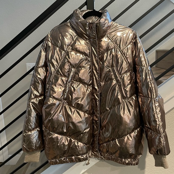 H&M Jackets & Blazers - H&M Gold Metallic Puffer Jacket Size 12